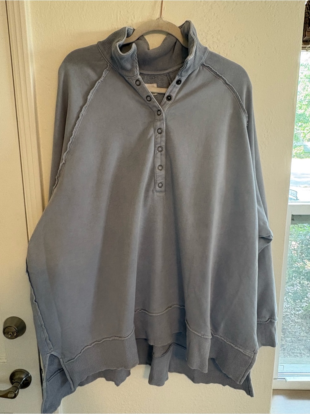 American Eagle Outfitters Washed Light Blue Crewneck Henley Pullover, XL